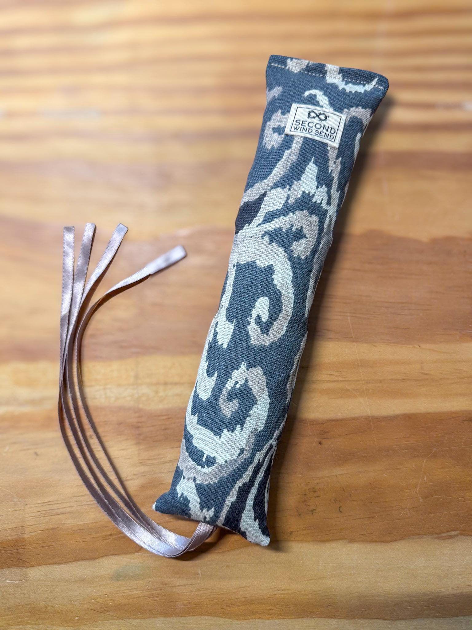 Cat Toy Kicker: Rorschach Ripper